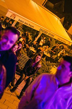 Koncert na Trgu - Hladno pivo