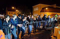 Koncert na Trgu - Tri debela psa