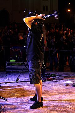 Koncert na Trgu - Hladno pivo